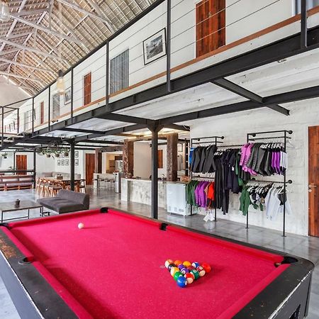 Takeoff Surf Camp & Hotel Canggu (Bali) Exterior photo