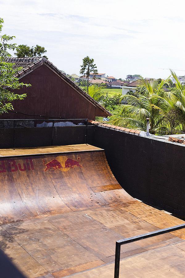 Takeoff Surf Camp & Hotel Canggu (Bali) Exterior photo