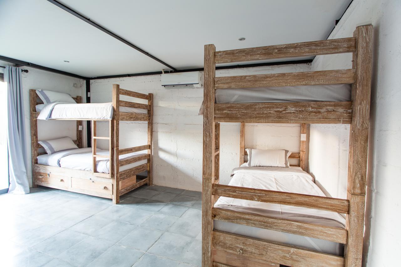 Takeoff Surf Camp & Hotel Canggu (Bali) Exterior photo