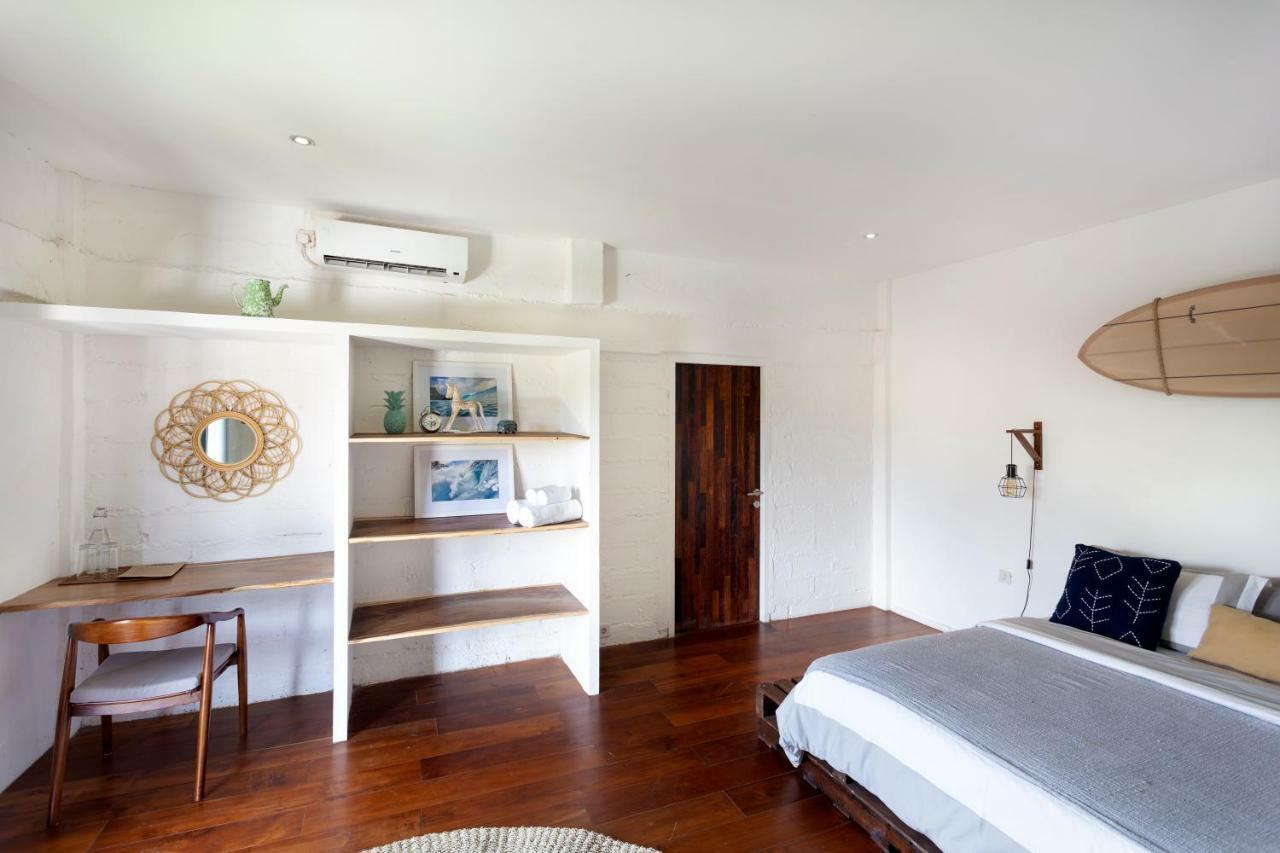 Takeoff Surf Camp & Hotel Canggu (Bali) Exterior photo
